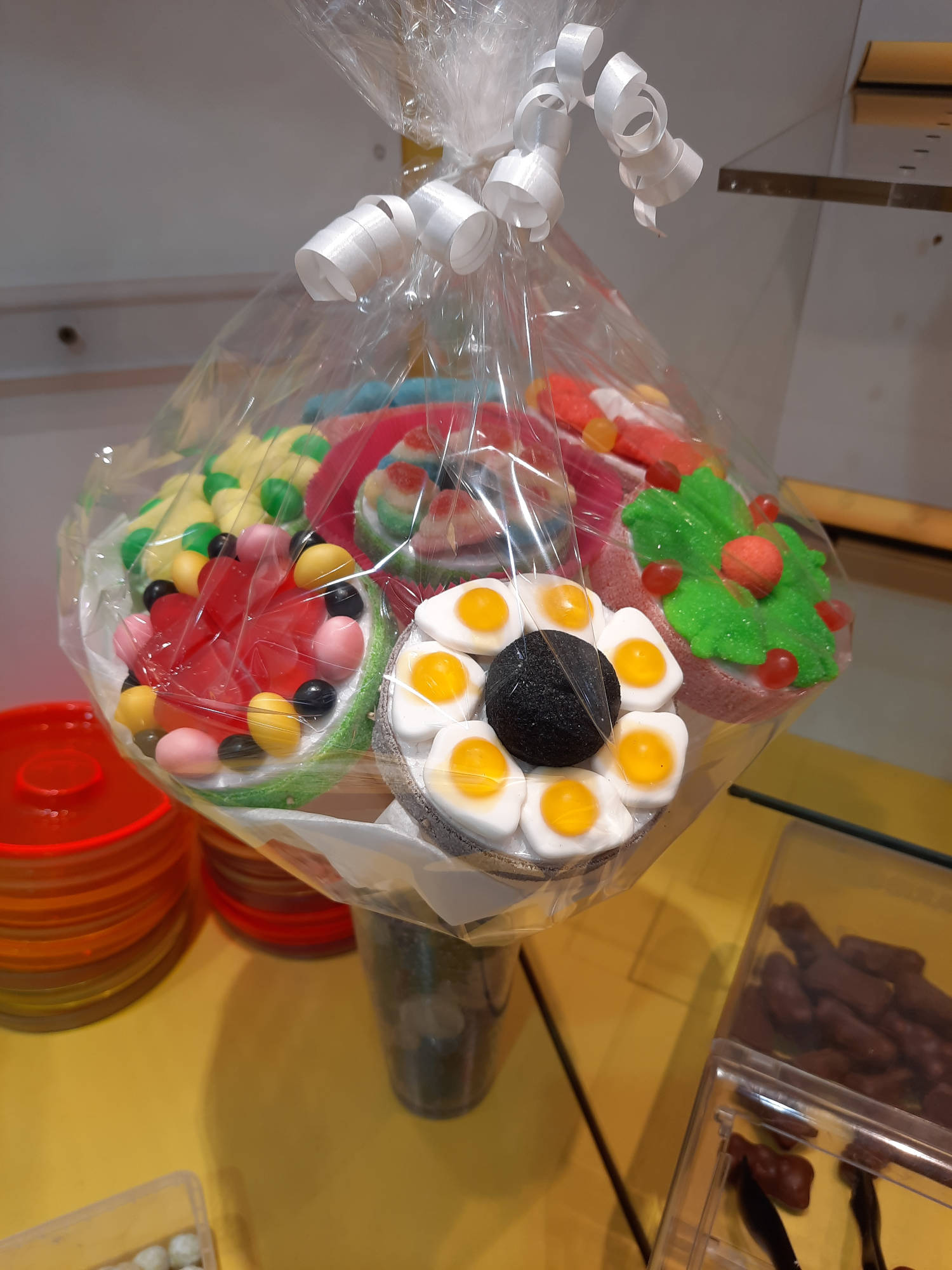 bouquet-bonbons-bons-et-friandises-2