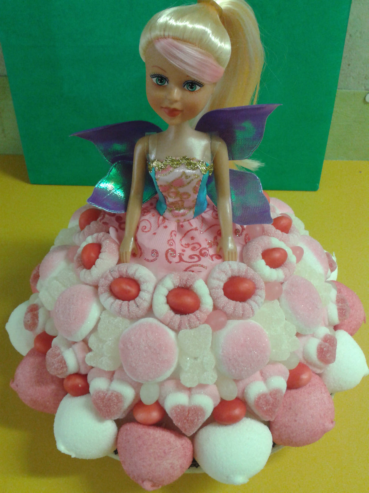 gateau-bonbons-2-bonbons-et-friandises-3