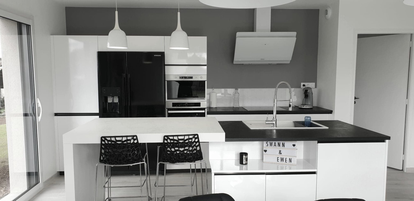 Cuisine Classe Avec Du Blanc Et Du Noir !