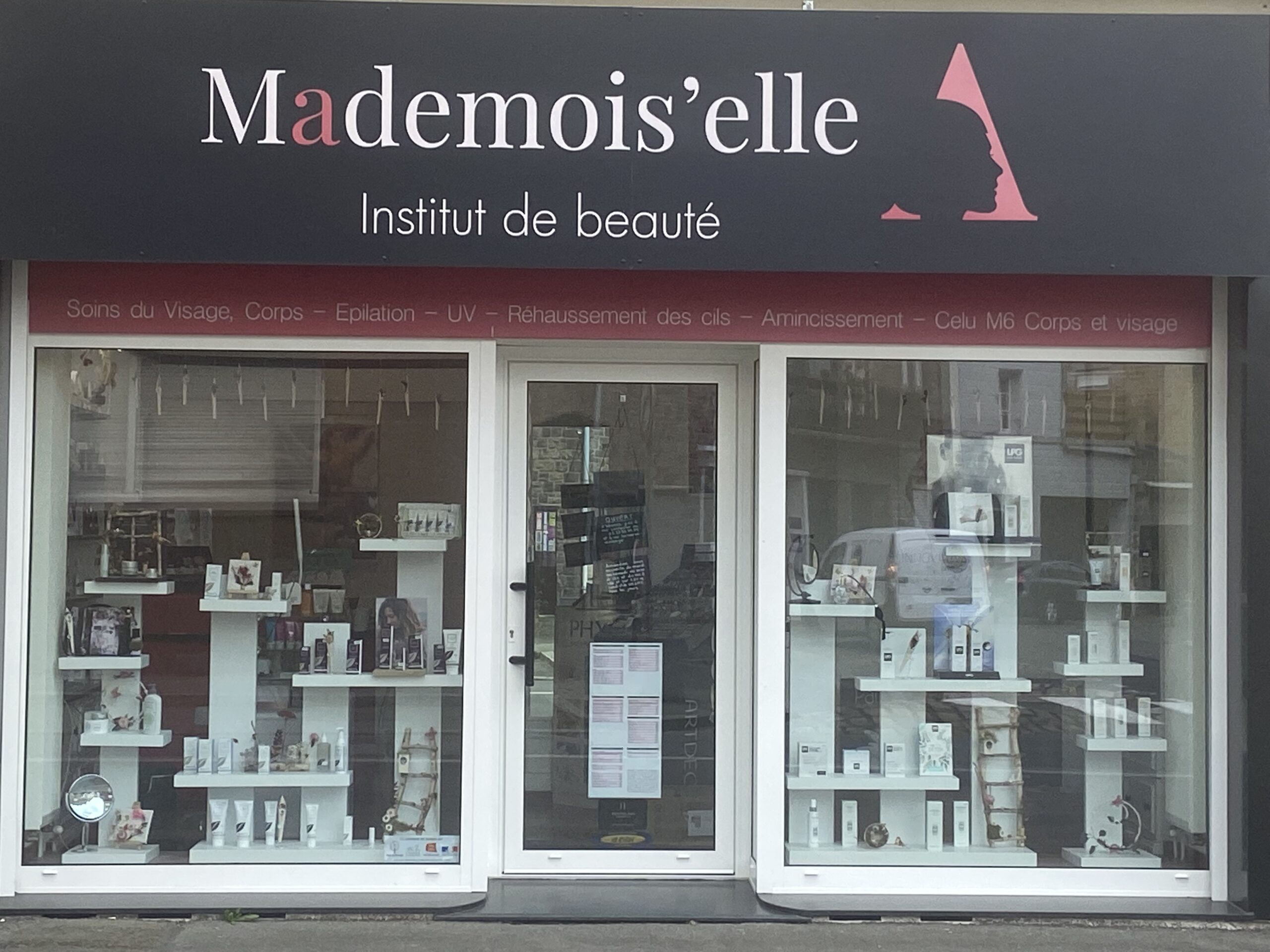 Mademois&rsquo;elle A Flers