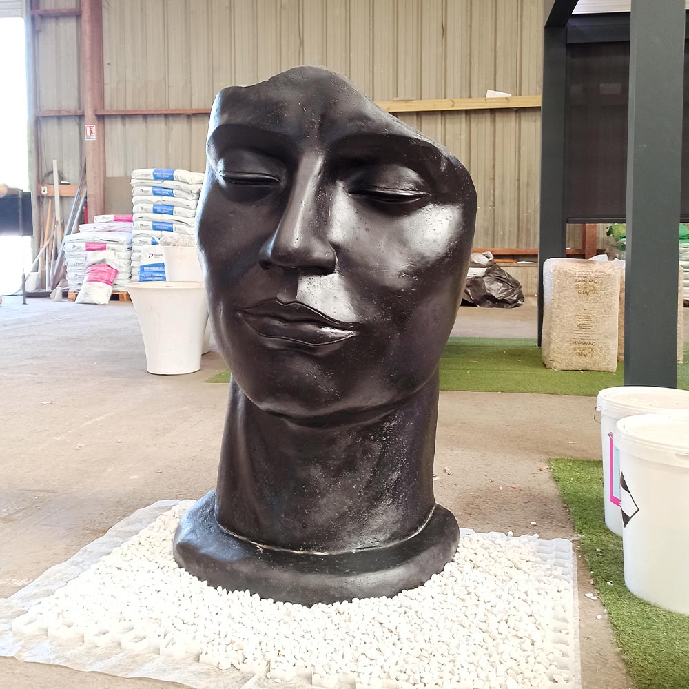 Statue Visage Femme Exterieur