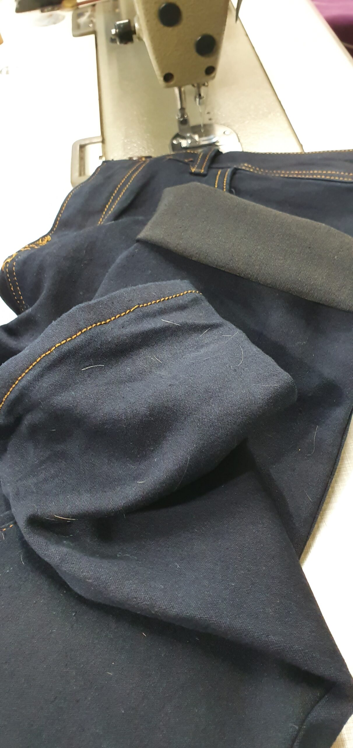 Ourlet Machine Sur Pantalon