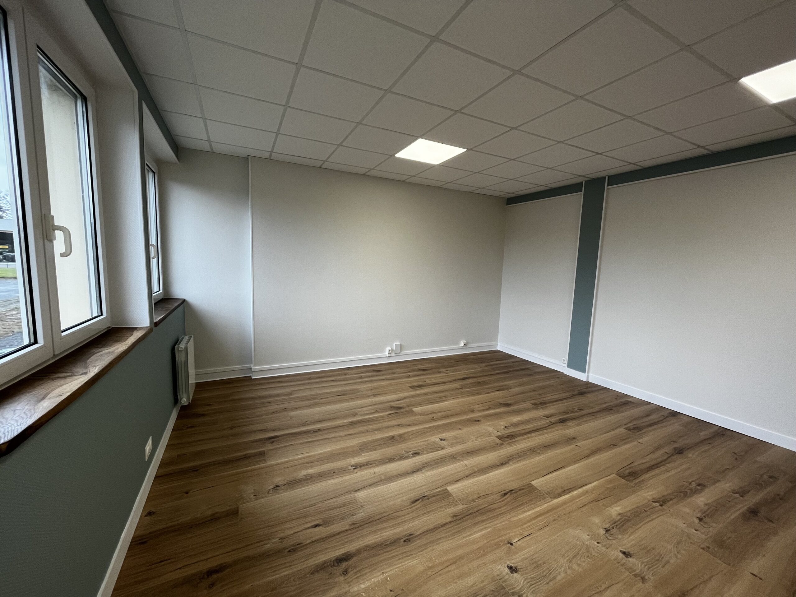 Bureaux De 16 M² à Louer