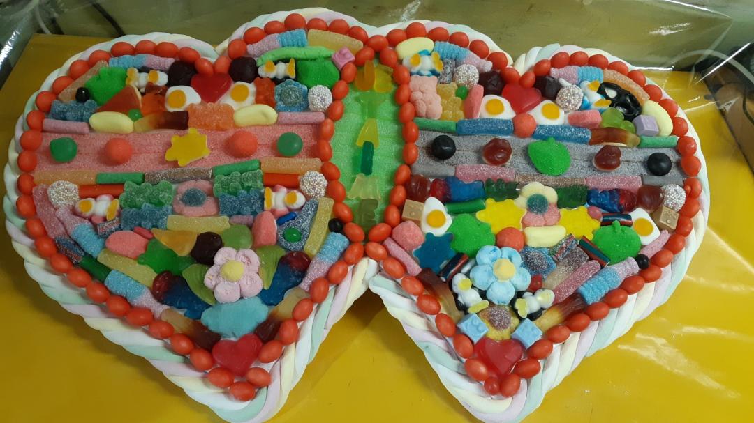 Gâteau De Bonbons En Double Cœur à Partir De 58€