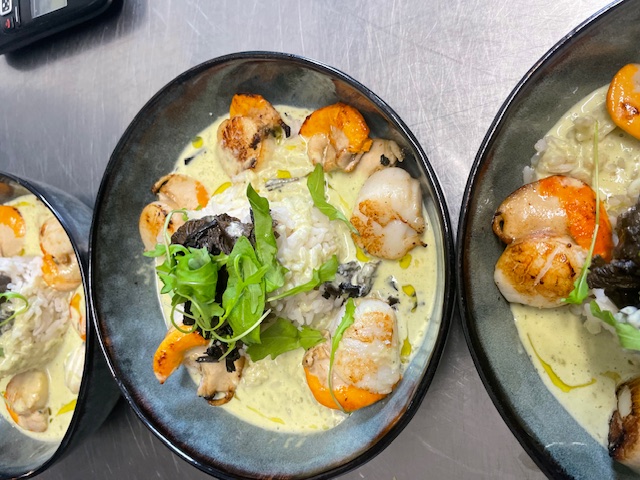 Saint Jacques Crème De Poireau Et Champignons