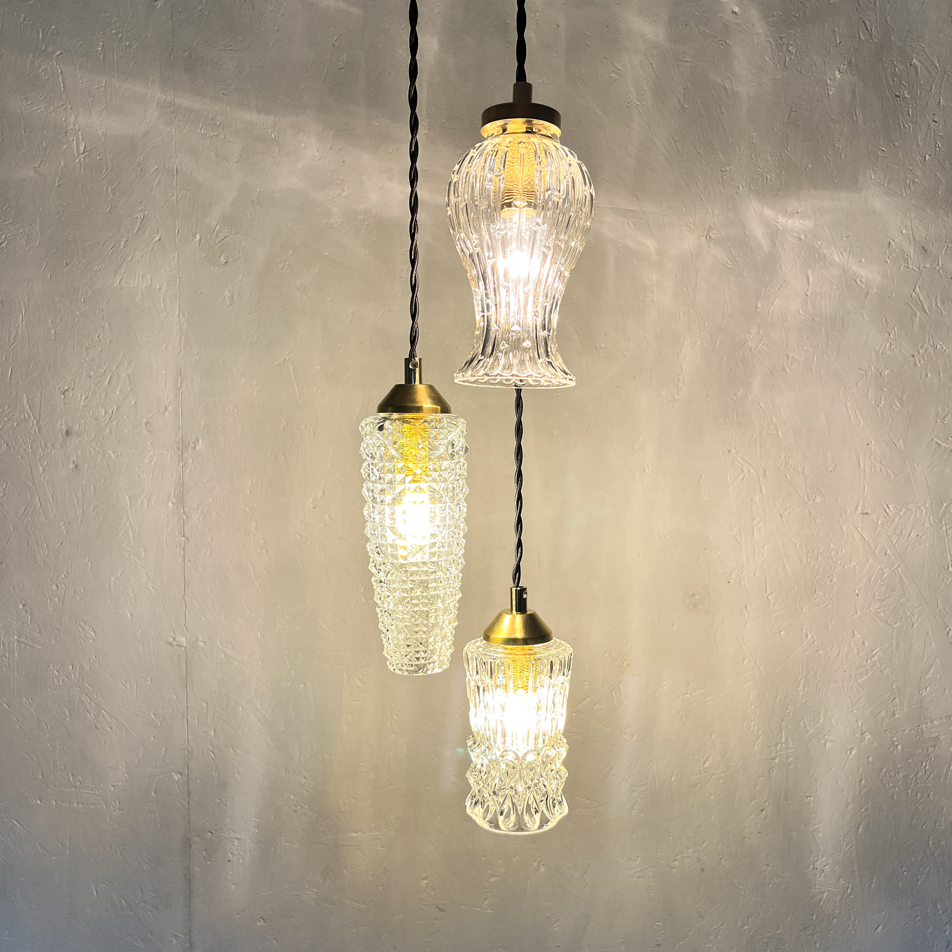 Suspension En Cascade De 3 Globes Vintage En Verre