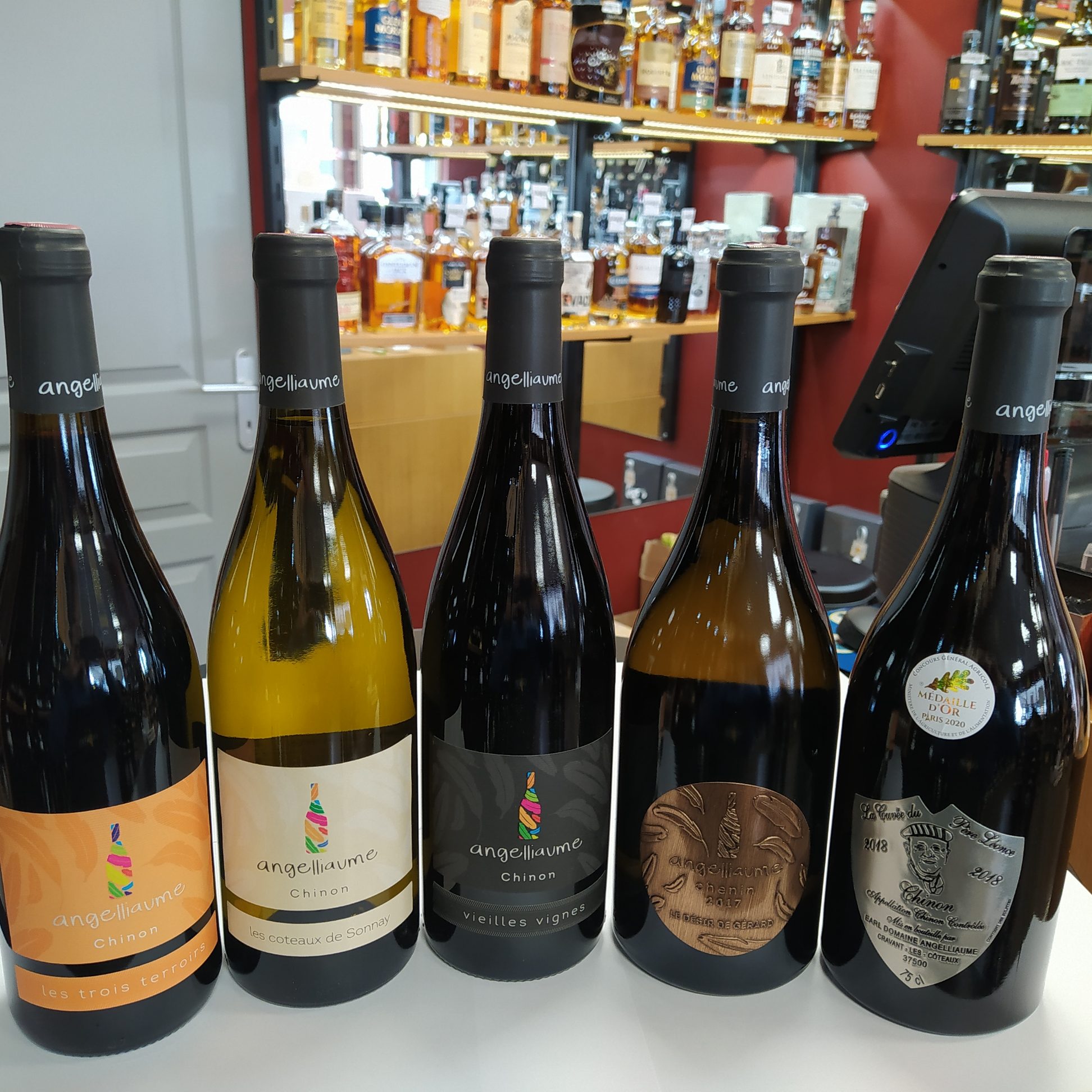 Vins Du Domaine Angelliaume  Chinon (cravant Les Coteaux)