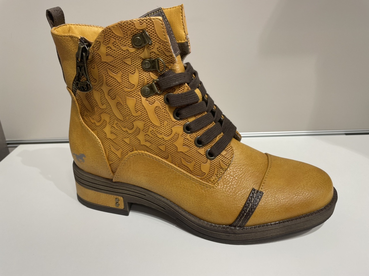 Bottine Moutarde Mustang