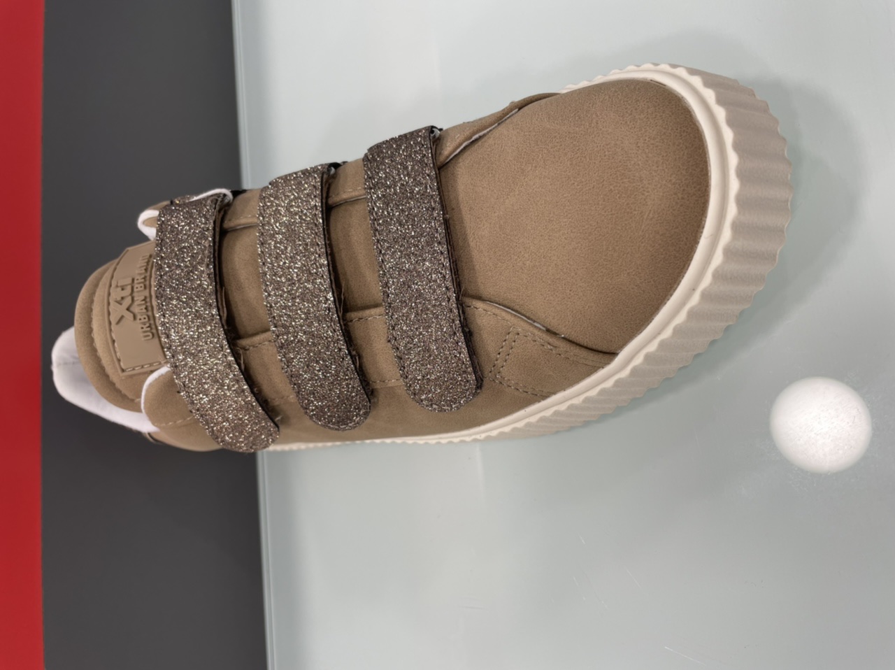 2205d546-df5e-471d-bf00-7b710e679d9a