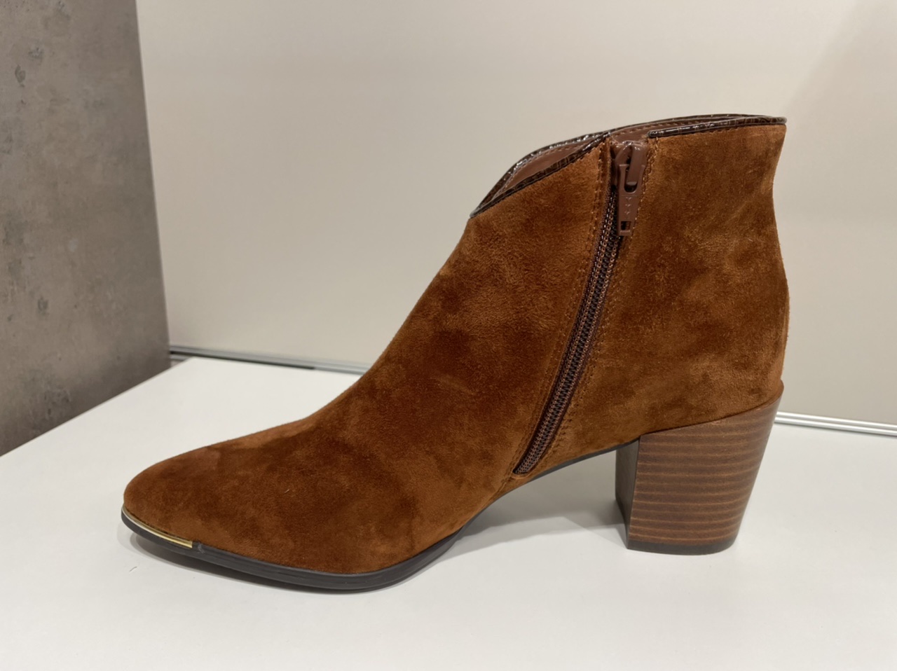 bf1cdd79-8c39-4820-a143-49e89d5e57aa