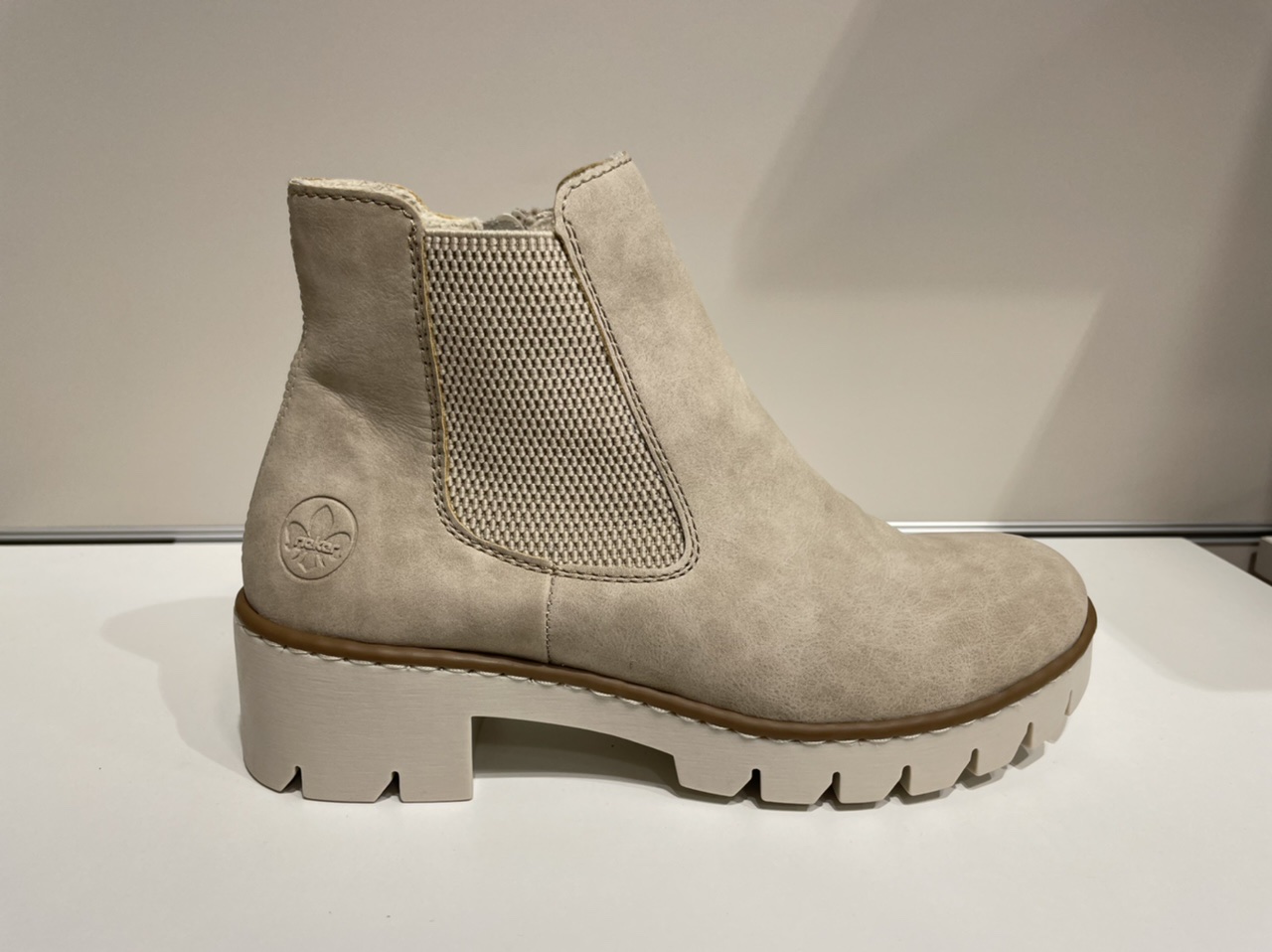Bottine Rieker beige